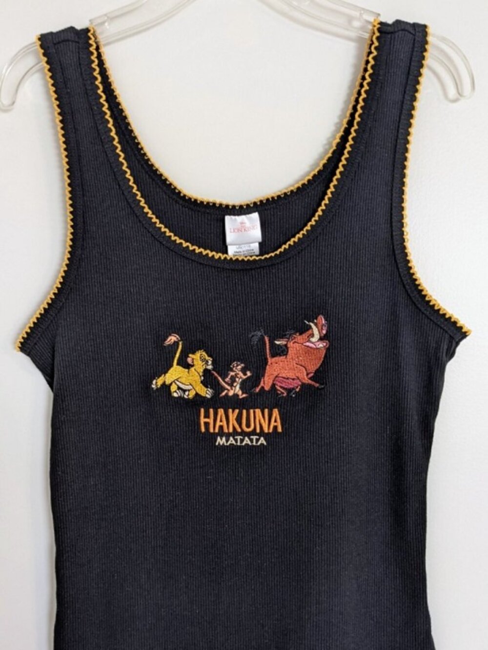 Disney Lion King Hakuna Matata Embroidered Black Ribbed Tank Crop Top - Picture 2 of 6